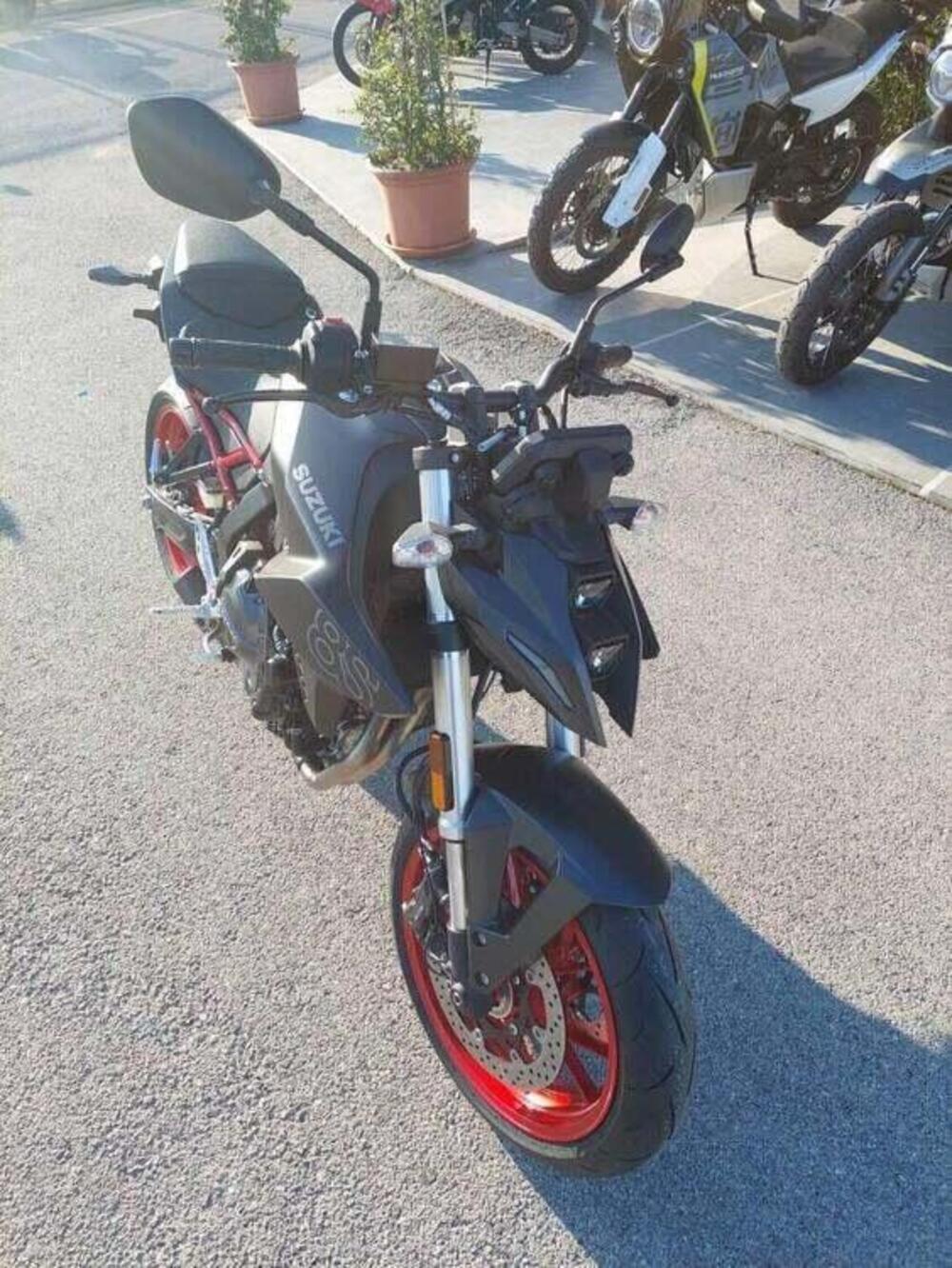 Suzuki GSX-8S (2025 - 26) (3)