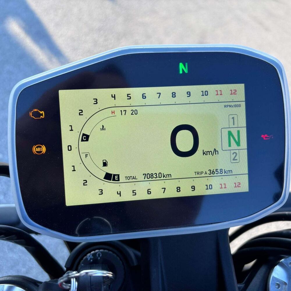 Benelli Leoncino 800 (2022 - 26) (2)