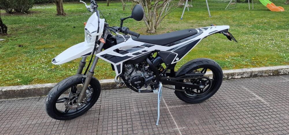 Betamotor RR 50 Motard (2021 - 26) (8)