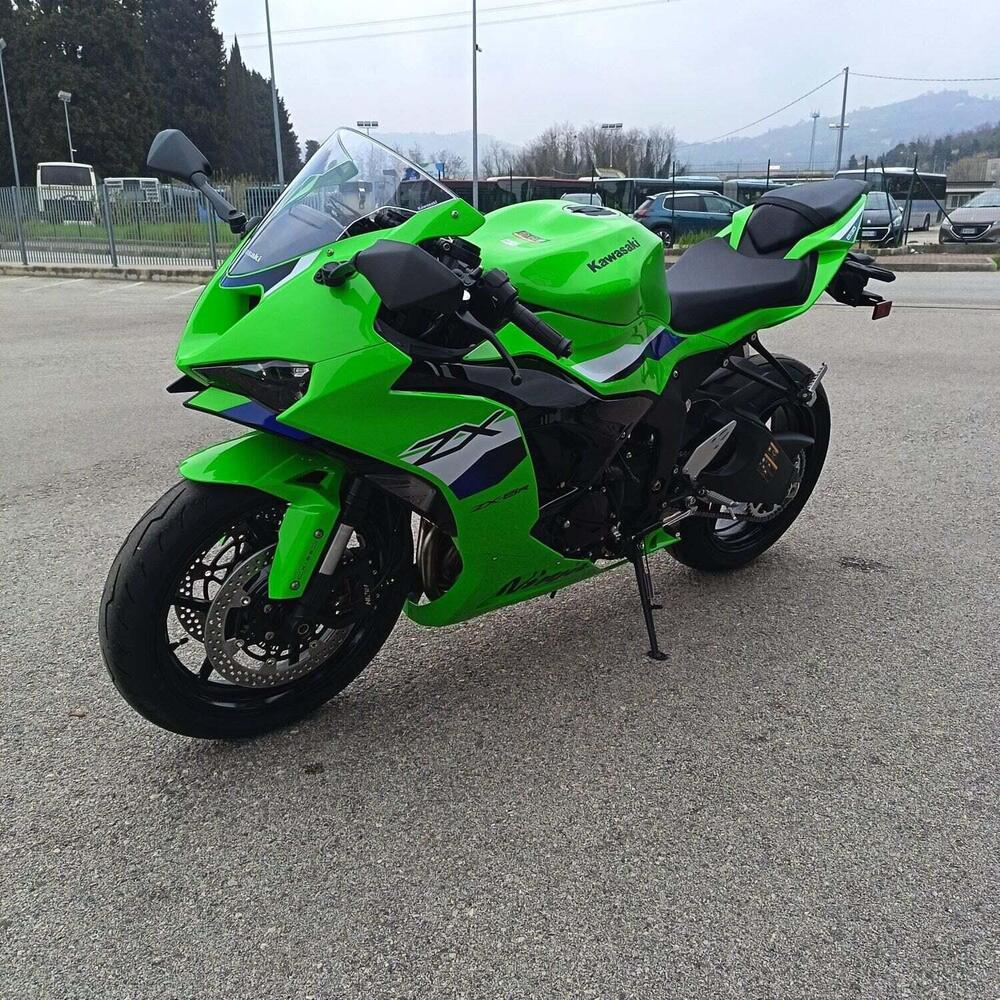 Kawasaki Ninja 636 ZX-6R (2024 - 26) (3)