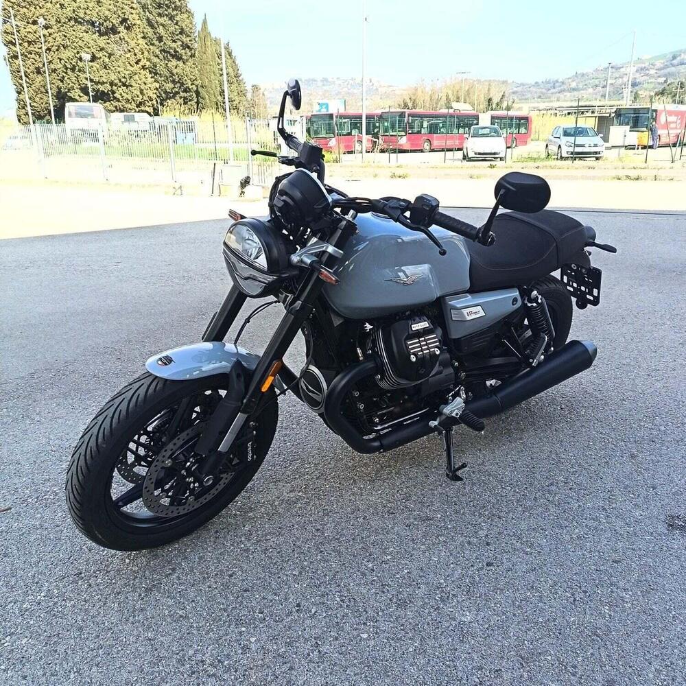 Moto Guzzi V7 Sport (2025 - 26) (6)