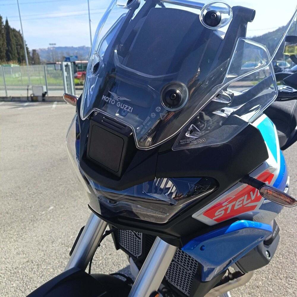 Moto Guzzi Stelvio Duecento Tributo (2025 - 26) (6)
