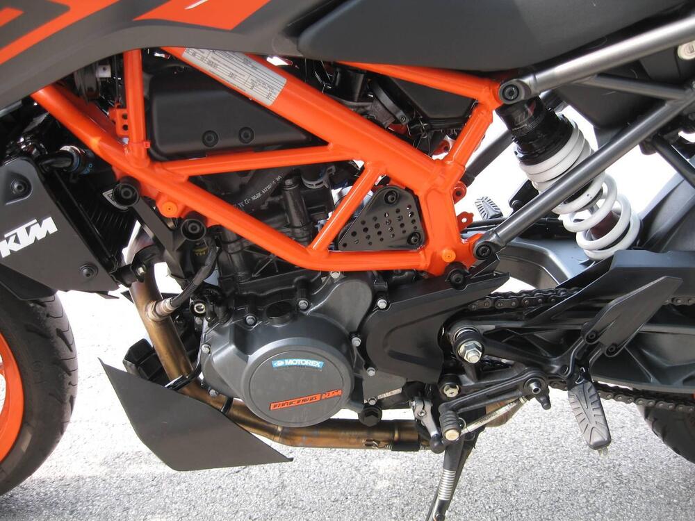 KTM 125 Duke (2021 - 23) (6)