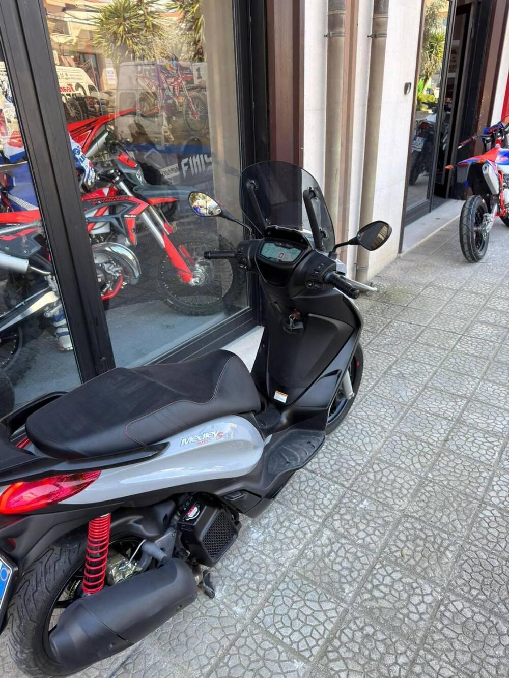 Piaggio Medley 125 S ABS (2021 - 24) (5)