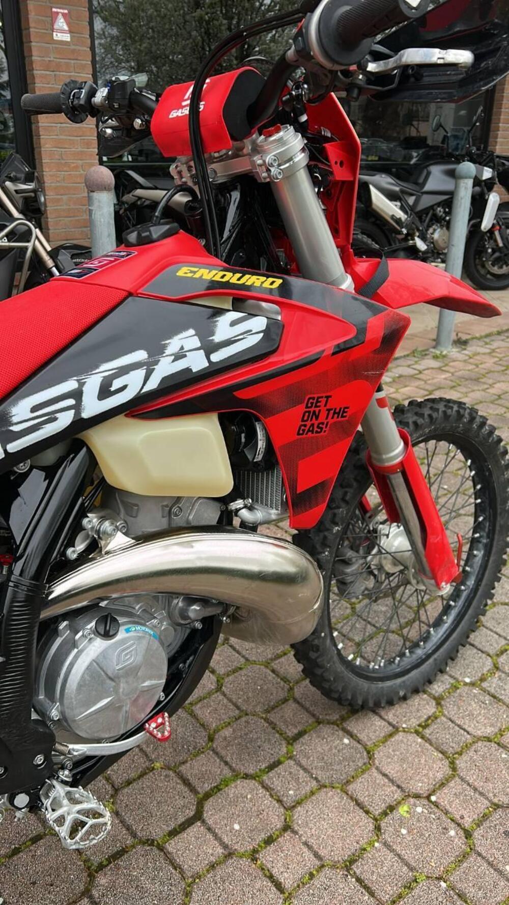 GASGAS EC 300 GP (2025) (3)