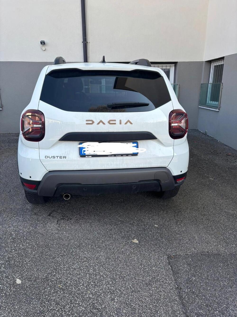 Dacia Duster usata a Varese (6)