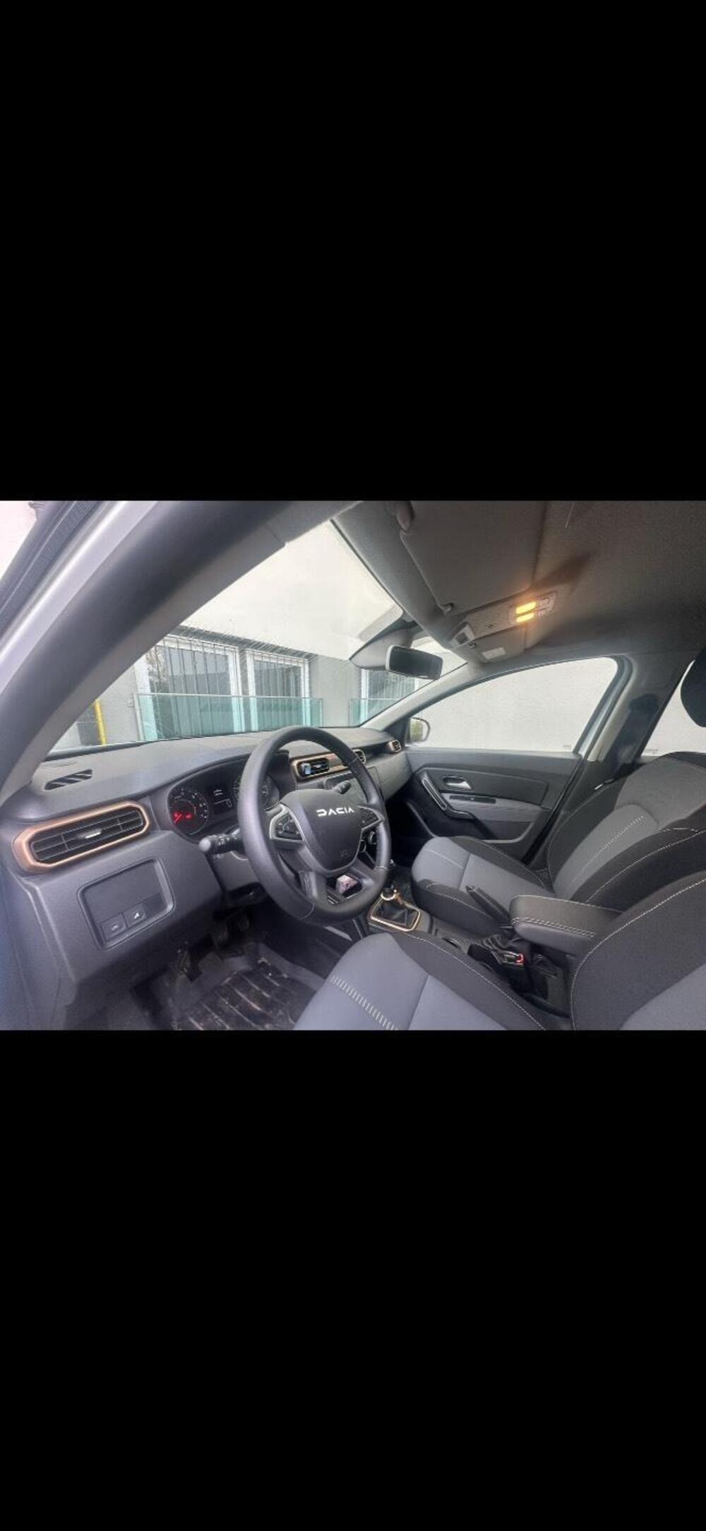 Dacia Duster usata a Varese (10)