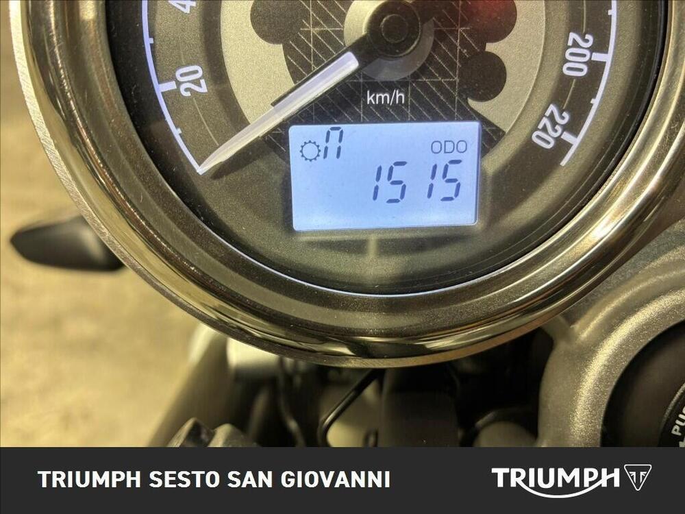 Triumph Speed Twin 1200 Stealth Edition (2024) (5)
