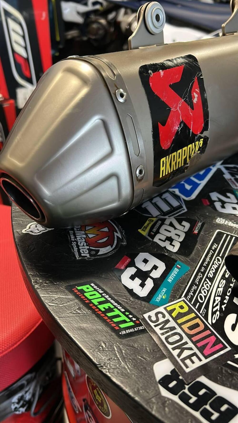 SCARICO COMPLETO AKRAPOVIC (4)