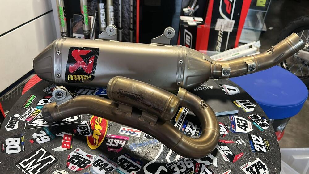 SCARICO COMPLETO AKRAPOVIC