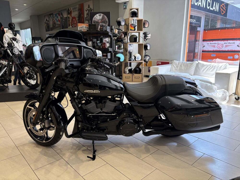 Harley-Davidson Street Glide (2024 - 26)