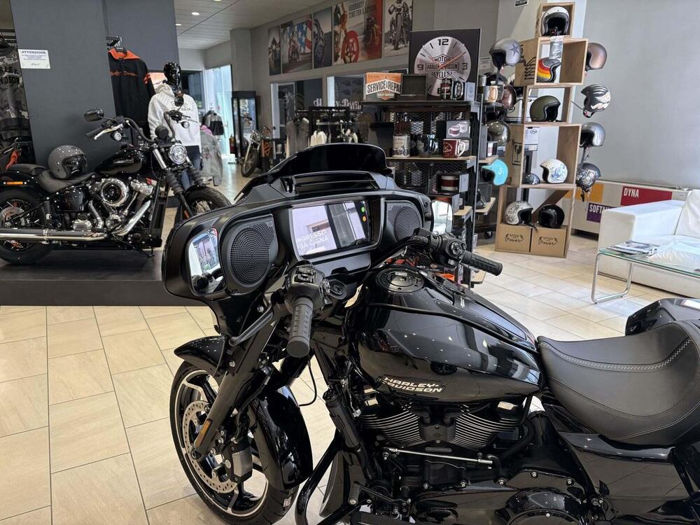 Harley-Davidson Street Glide (2024 - 26) (2)