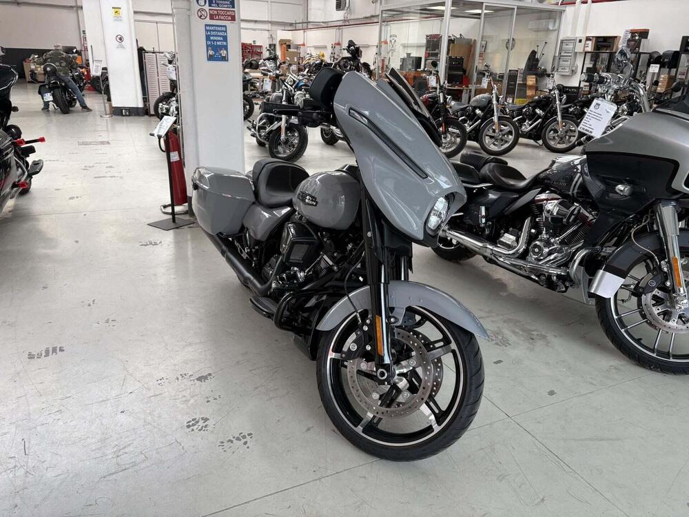 Harley-Davidson Street Glide (2024 - 26) (2)