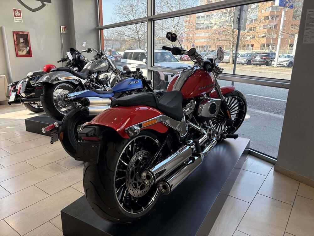 Harley-Davidson Breakout 117 (2025 - 26) (3)