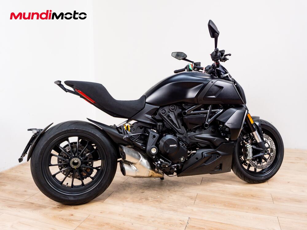 Ducati Diavel 1260 Lamborghini (2021) (2)