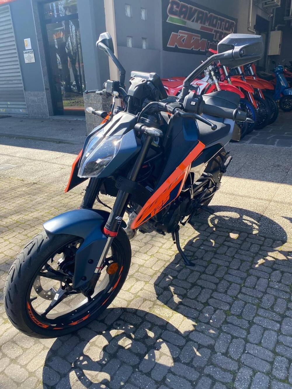 KTM 125 Duke (2024 - 25) (2)