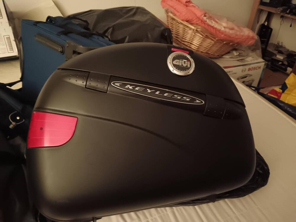 Suzuki V-Strom 650DL (2004 - 06) (3)