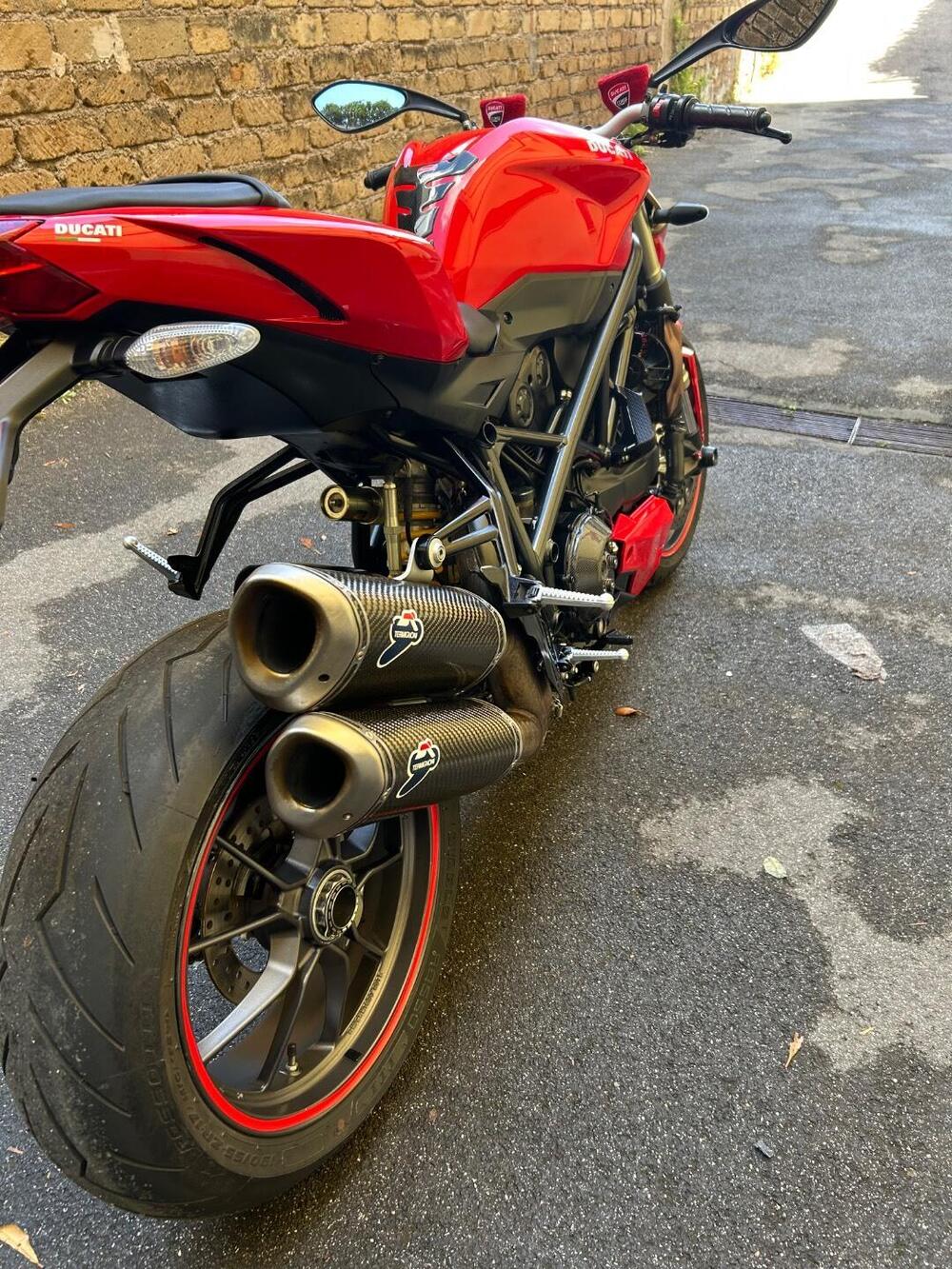 Ducati Streetfighter (2009 - 12) (4)