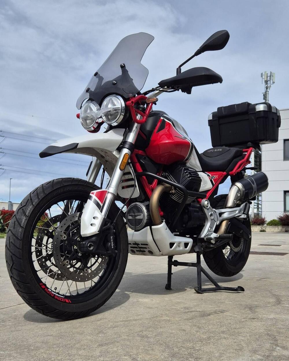 Moto Guzzi V85 TT (2019 - 20) (3)