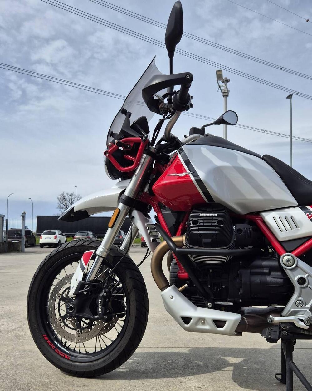 Moto Guzzi V85 TT (2019 - 20) (4)