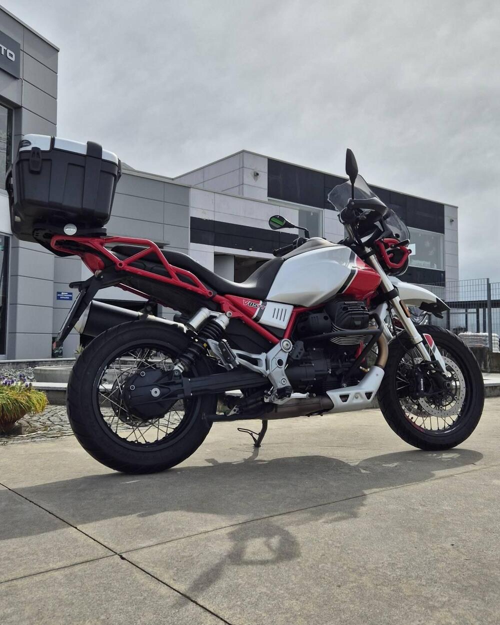 Moto Guzzi V85 TT (2019 - 20) (2)