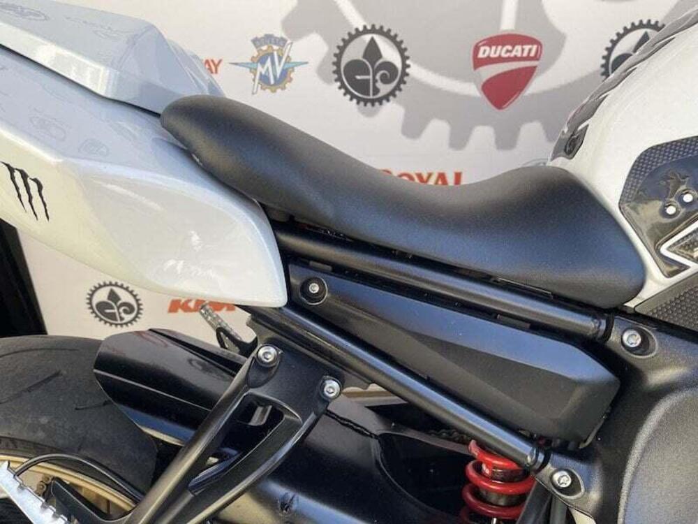 Yamaha FZ8 (2010 - 12) (5)