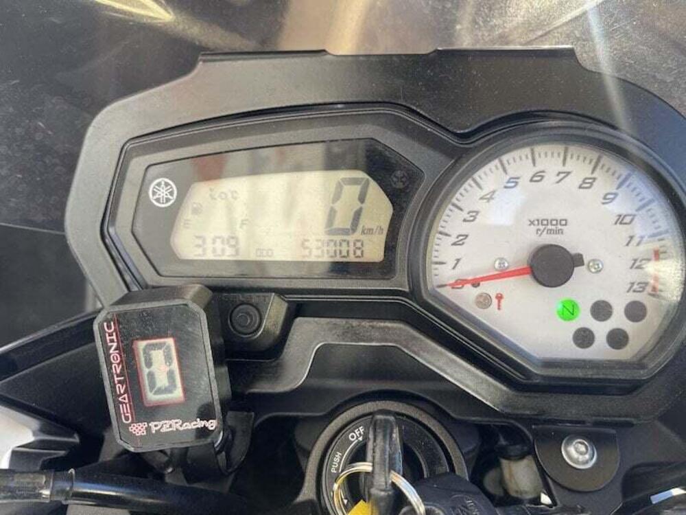 Yamaha FZ8 (2010 - 12) (20)