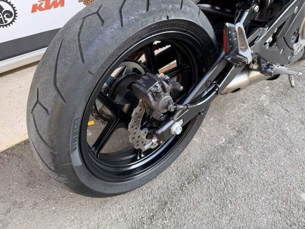 Kawasaki ER-6N (2005 - 08) (2)