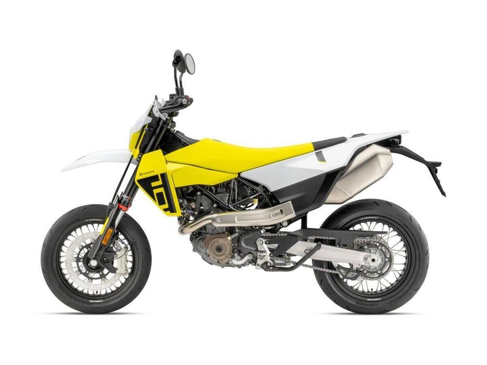 Husqvarna 701 Supermoto (2026) (4)