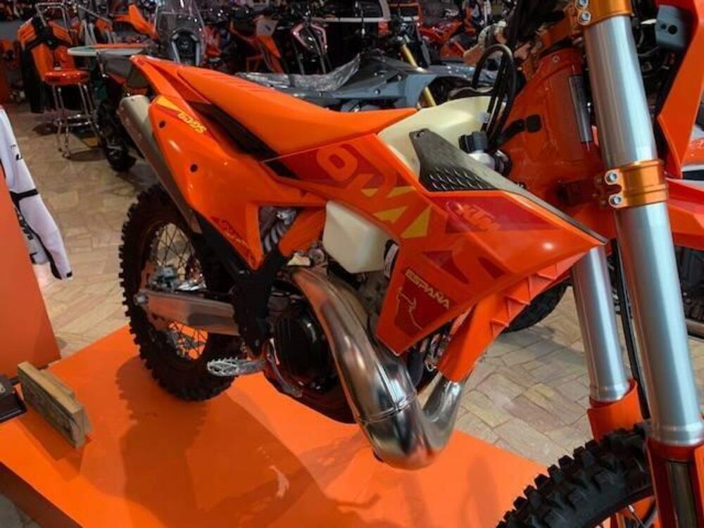 KTM 250 EXC Six Days (2025) (2)