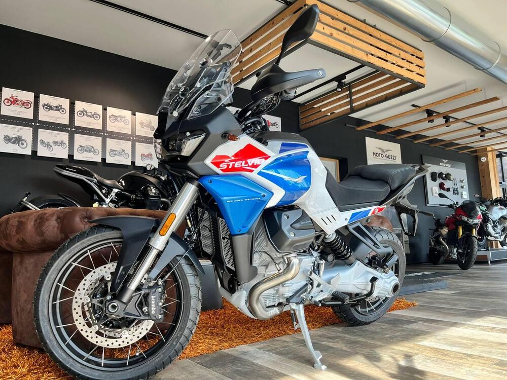 Moto Guzzi Stelvio Duecento Tributo (2025 - 26) (2)