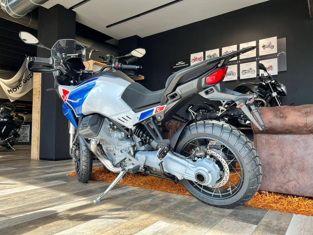 Moto Guzzi Stelvio Duecento Tributo (2025 - 26) (5)