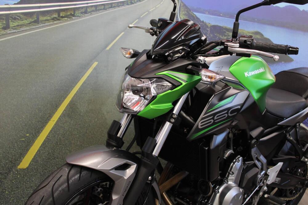 Kawasaki Z 650 (2017 - 19) (8)