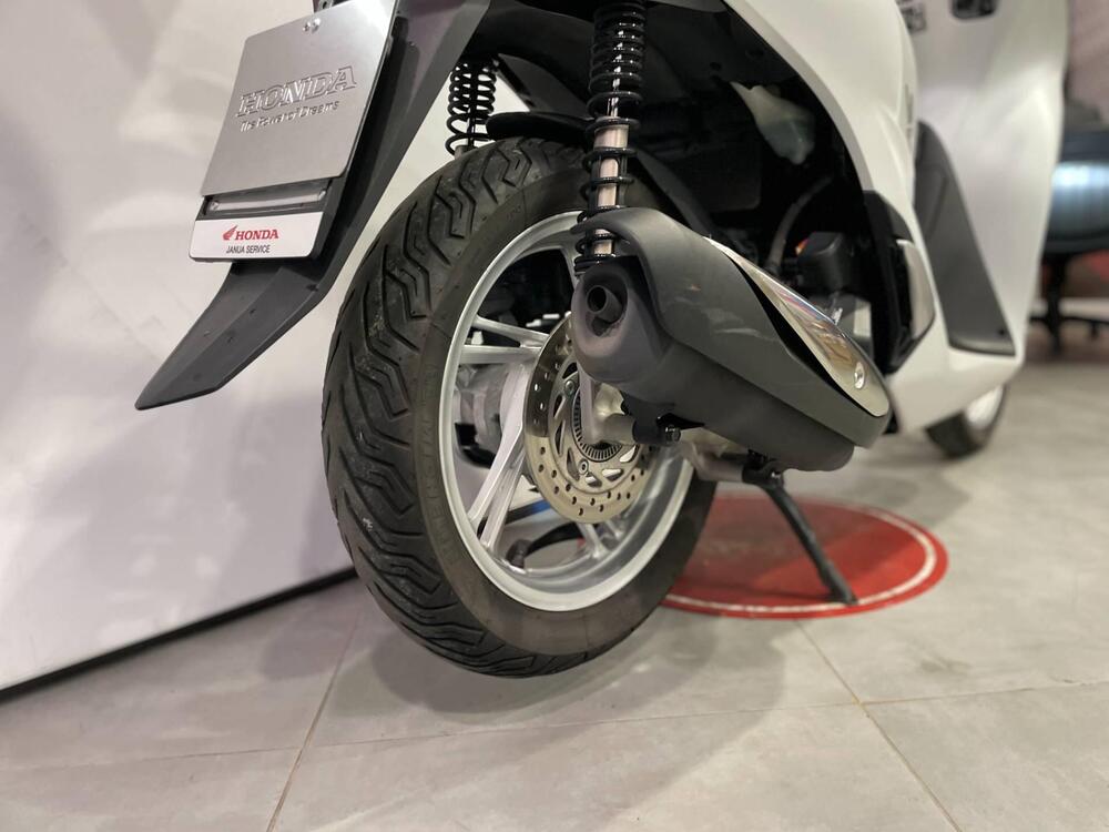 Honda SH 150i (2020 - 23) (9)