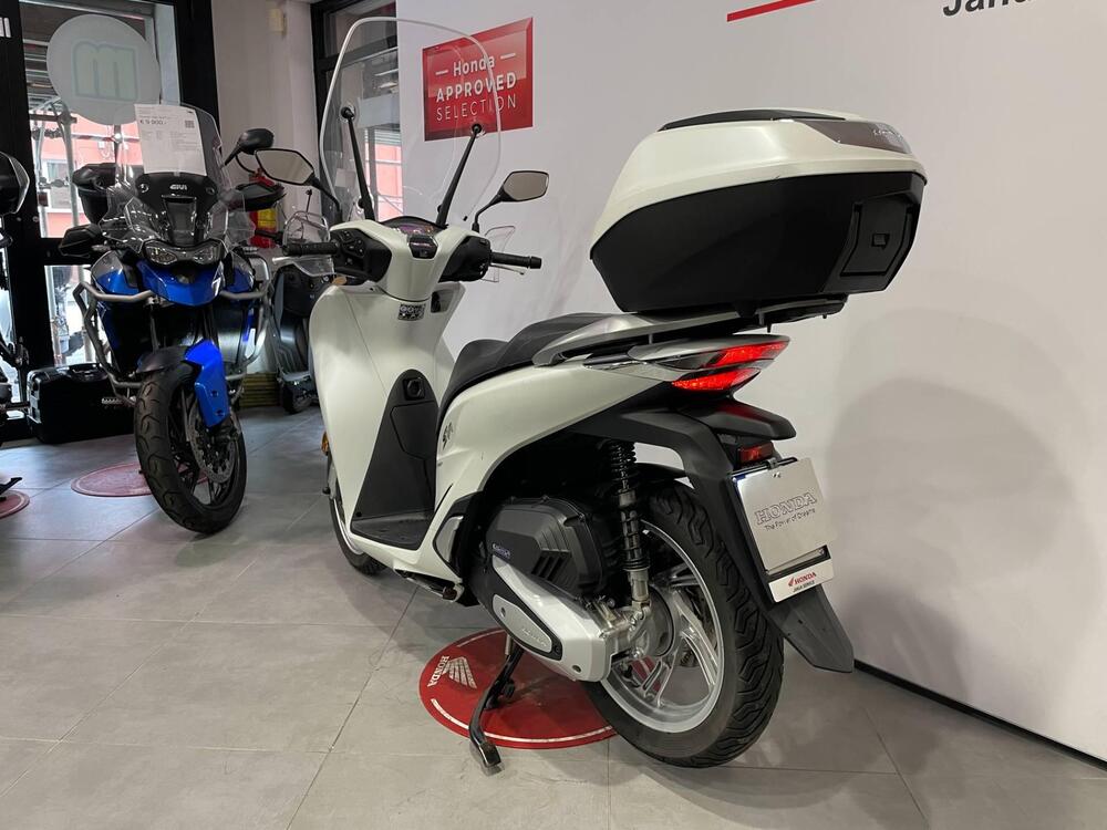 Honda SH 150i (2020 - 23) (2)