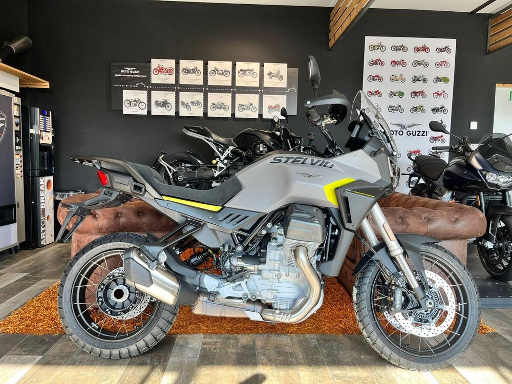 Moto Guzzi Stelvio PFF (2024 - 26) (2)