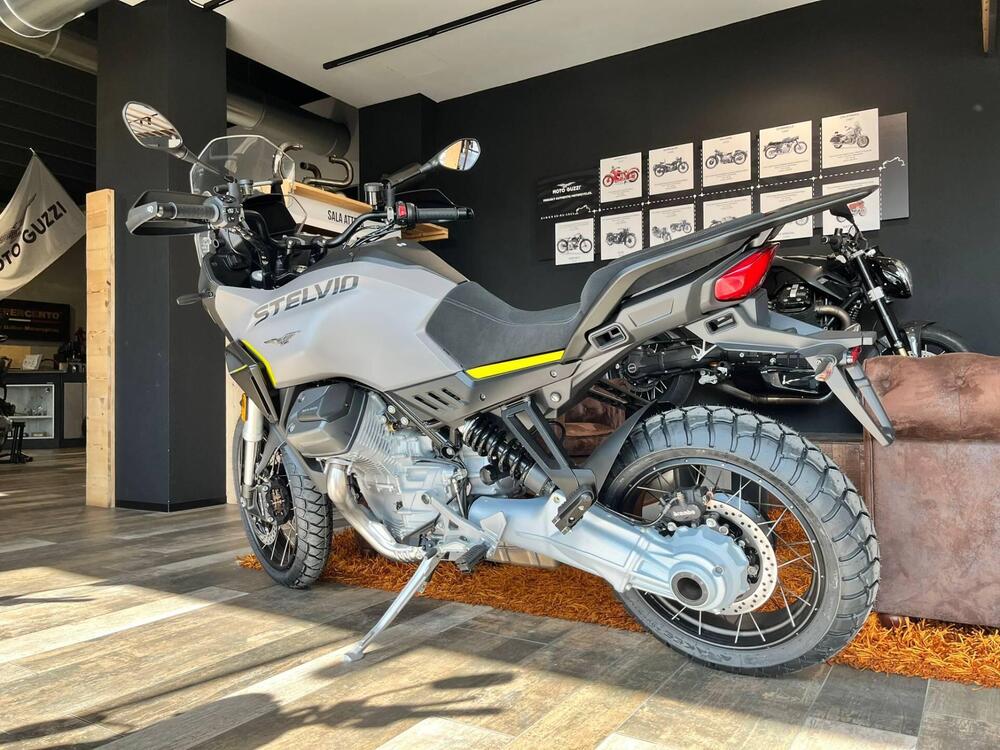 Moto Guzzi Stelvio PFF (2024 - 26) (5)