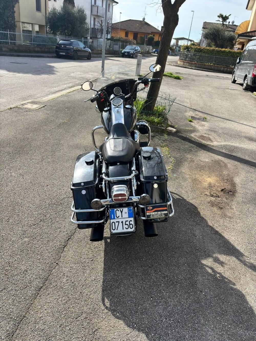 Harley-Davidson 1690 Road King (2008 - 09) - FLHR (8)