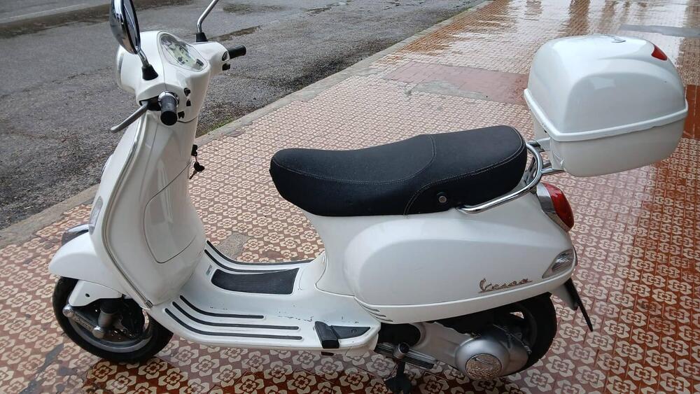Vespa LX 125 Touring (2010 - 12) (3)