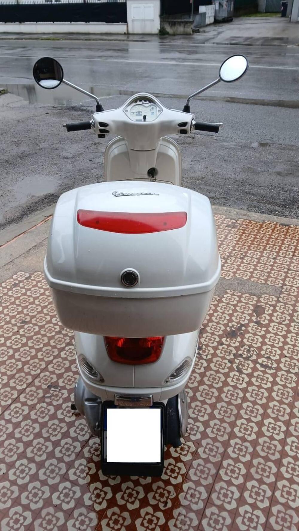 Vespa LX 125 Touring (2010 - 12) (4)