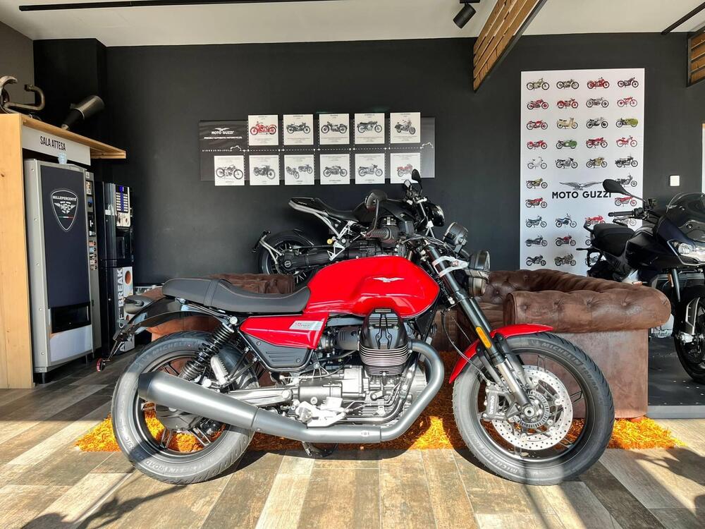 Moto Guzzi V7 Sport (2025 - 26) (2)