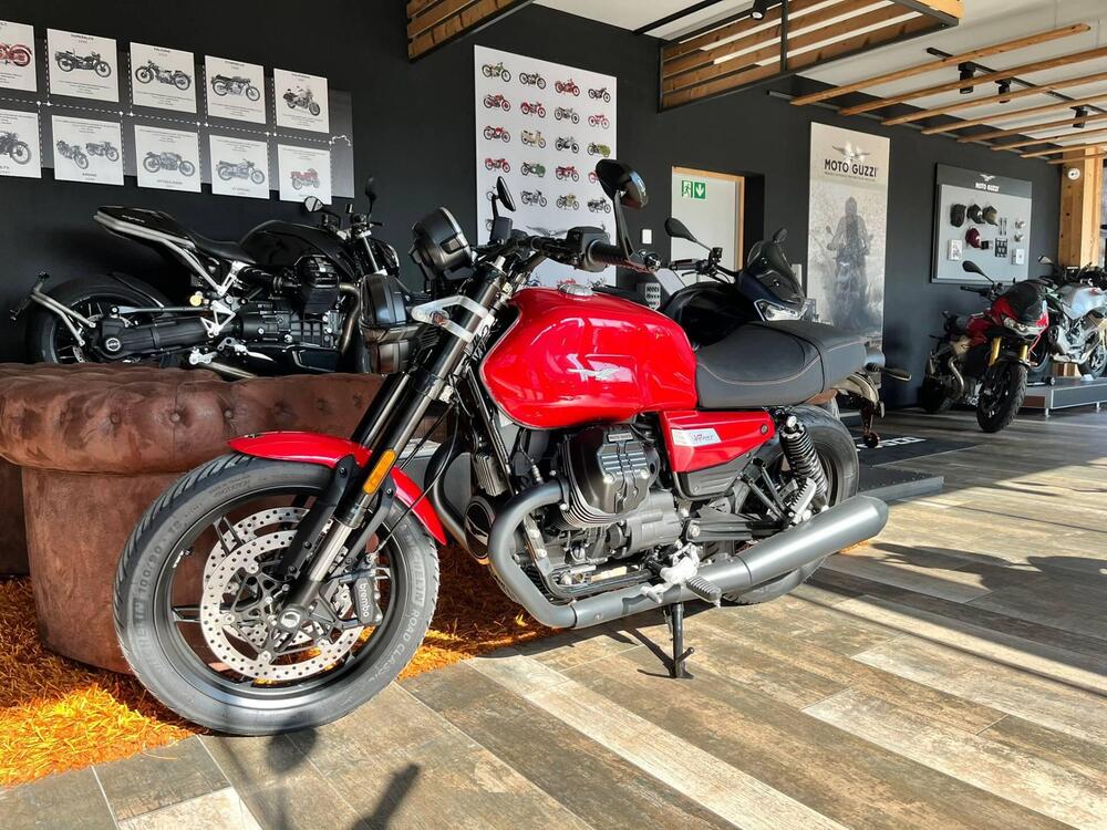 Moto Guzzi V7 Sport (2025 - 26) (3)