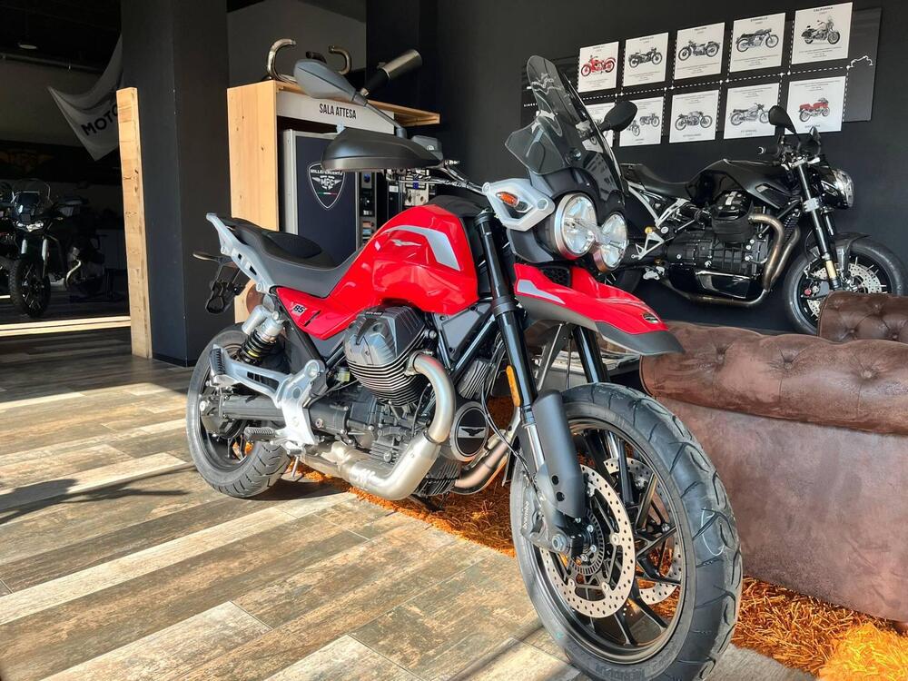 Moto Guzzi V85 Strada (2024 - 26)