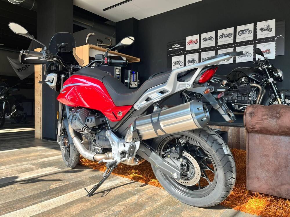 Moto Guzzi V85 Strada (2024 - 26) (5)