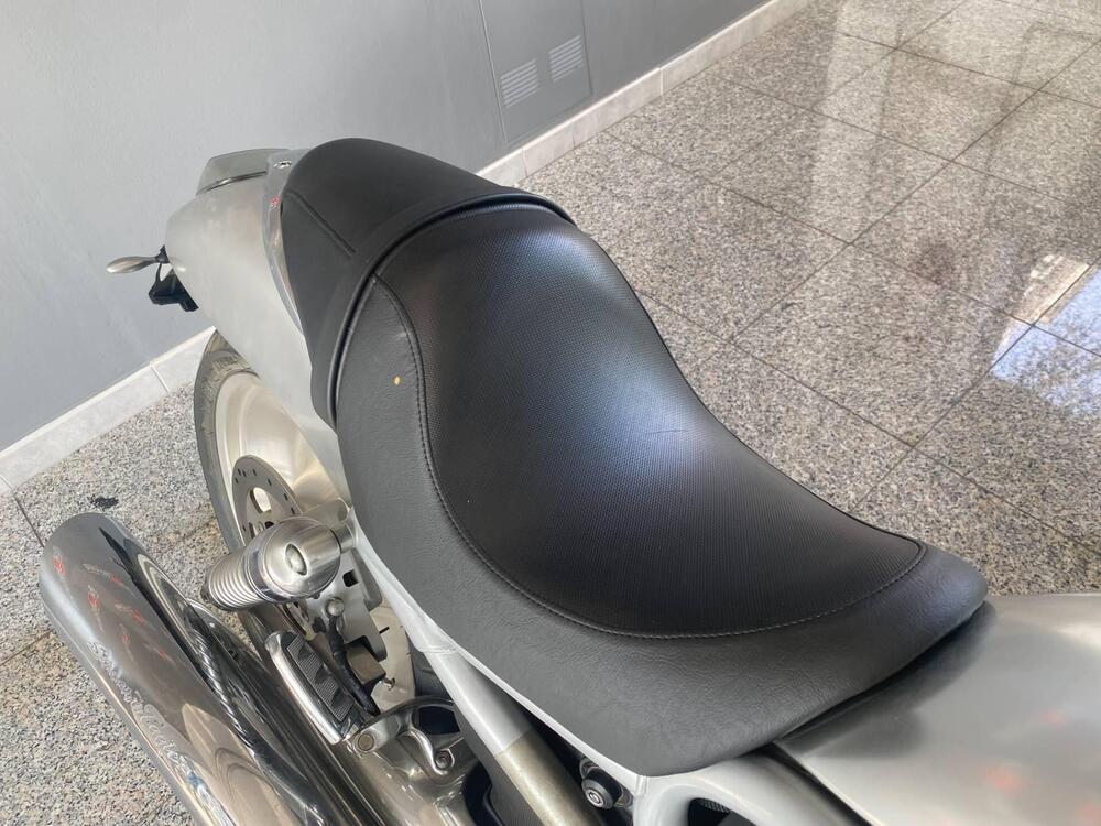 Harley-Davidson 1130 V-Rod (2002 - 05) - VRSCA (15)