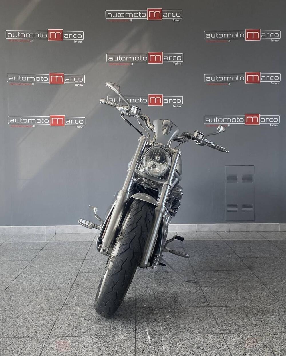 Harley-Davidson 1130 V-Rod (2002 - 05) - VRSCA (2)