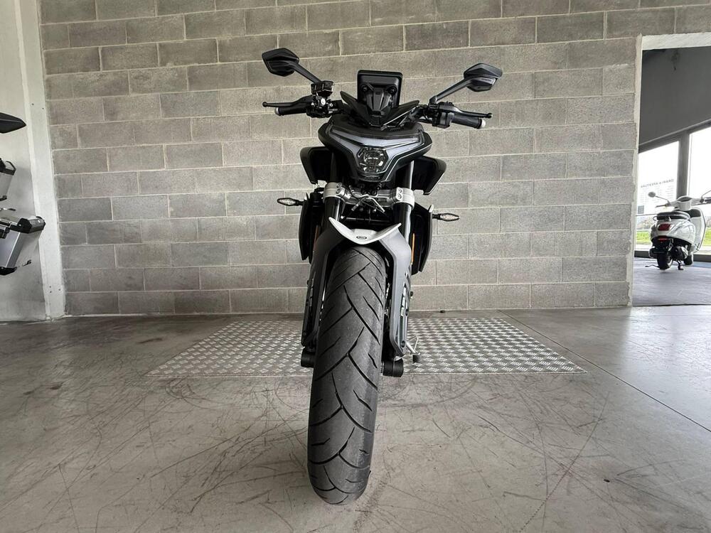 CFMOTO 800NK Sport (2023 - 26) (5)