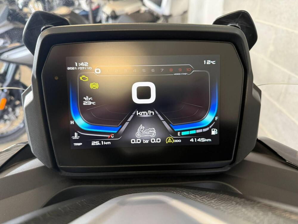 Voge Sfida SR4 (2022 - 24) (3)