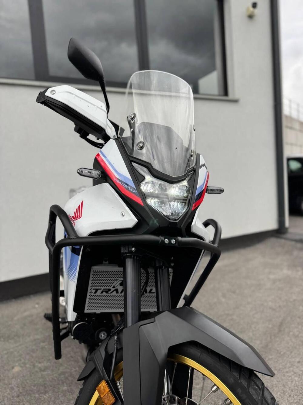 Honda Transalp XL750 (2023 - 24) (3)