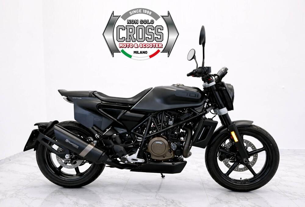 Husqvarna Svartpilen 701 (2020) (4)